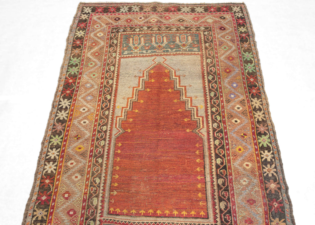 West Anatolian Prayer Rug - 3' x 4'9 – HEIRLOOM