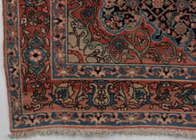 Antique Farahan Sarouk Rug - 4'4 x 6'3